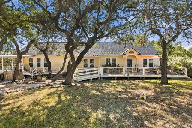 362 BLACK OAK DR — MORRWOODS RANCH