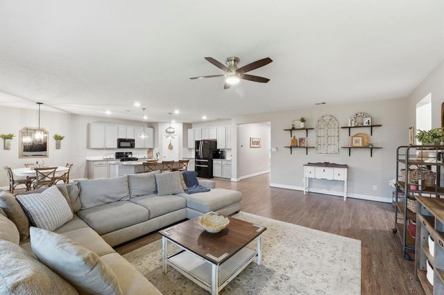3502 Saxton Green Rd — Canterbury Park Sec 4 A0507-A