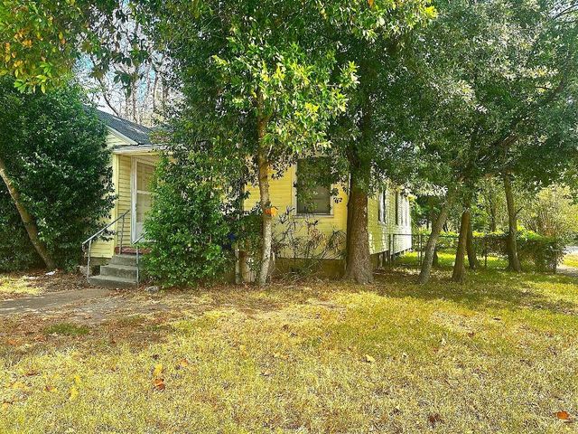 706 E Defee Ave — Danubina Court Sec 01