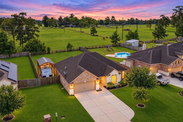 18803 Maverick Ranch Rd E — Ranch Crest