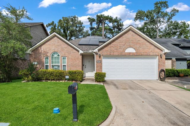 20014 18th Fairway Dr — Golf Villas
