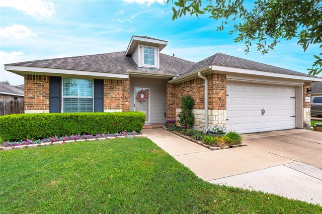 4045 Basswood Dr — Bentwood At Bay Colony