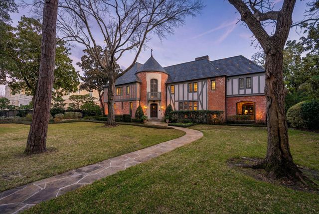 3325 Inwood Dr — River Oaks Country Club Estate