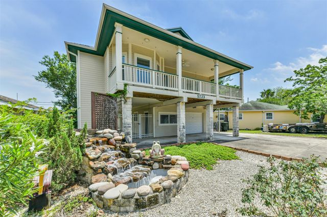 5723 Stewart Ave — Shoreview 2