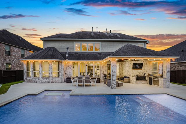 5119 Kendalia Cloud Ln — Cross Creek Ranch