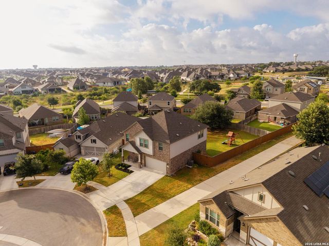 2033 EGRET AVE — Veramendi