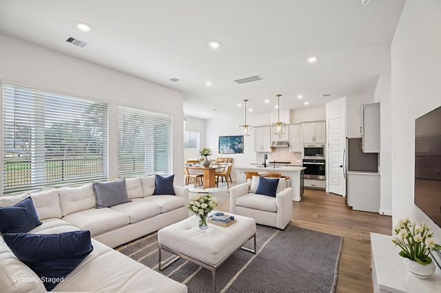 7403 Crown Canyon Dr — Pinewood Trails