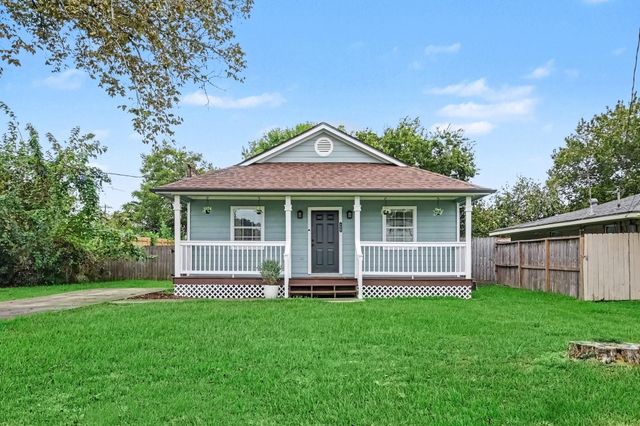 4412 Nicholini St — Nicholini