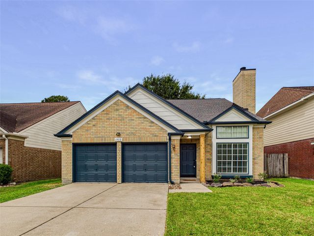 1922 Tipperary Dr — Erin Glen Sec 09