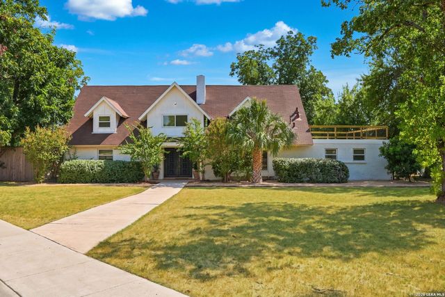 209 DANDELION LN — CASTLE HILLS