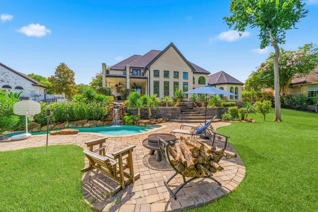 4903 Westerdale Dr — Weston Lakes