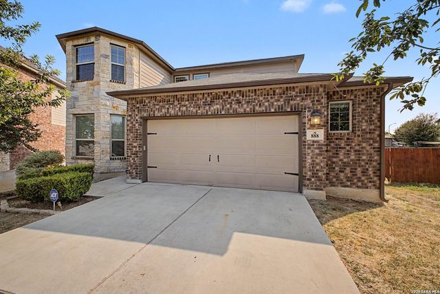 888 MAPLE DR — HIGHLAND GROVE