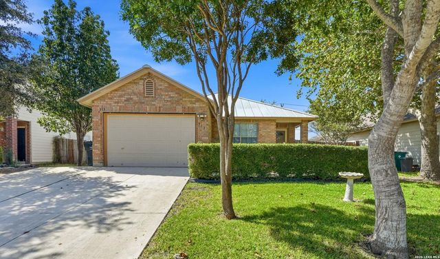 313 Chisholm Trl — Rob Roy Estates