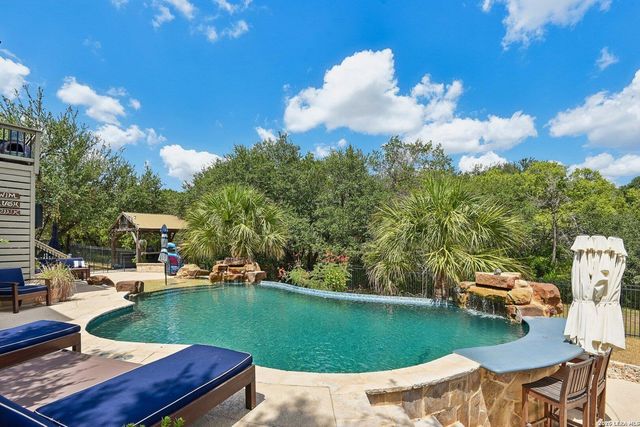 922 Santa Cruz Ln — MISSION HILLS RANCH