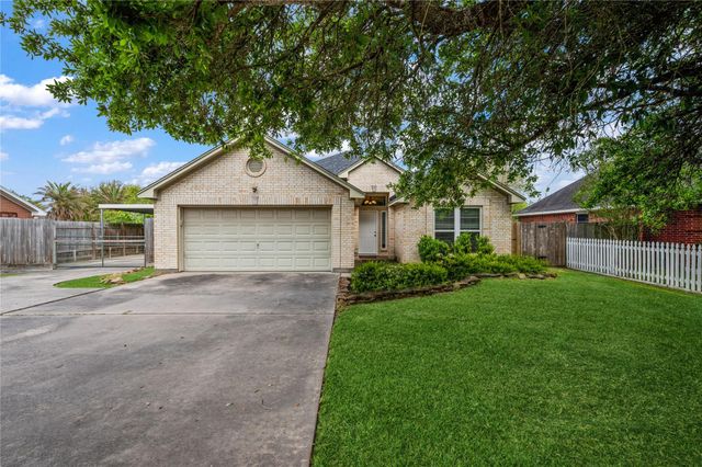 4019 N Fm 565 Rd — Old River Country Sec 03