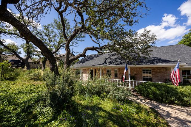 1800 FOOTHILLS DR — Village Glen