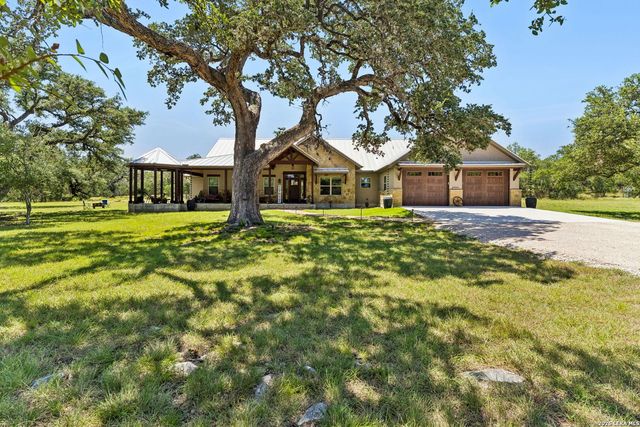 70 Richter Rd — Heritage Hills
