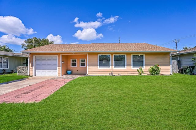 104 Bonita Ave — Lindale Park