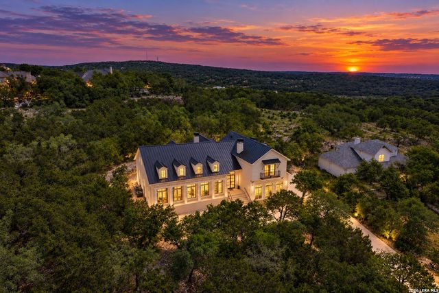 321 Bentwood — RIVER CROSSING