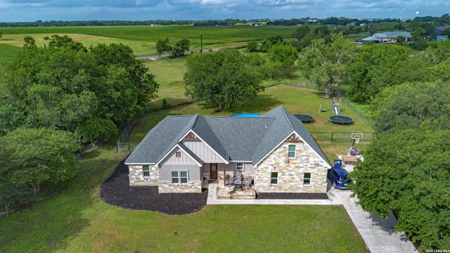 140 OAK SPRINGS DR — Oak Spgs #1