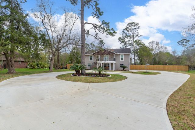 4509 Country Club Dr — Country Club Estates Unrec