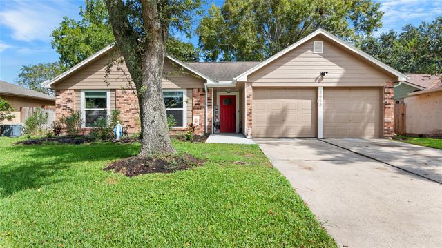 2618 Knoxville Dr — The Landing