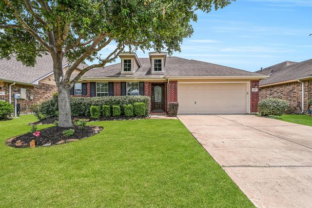318 Lake Line Dr — Kendall Lakes Sec 2
