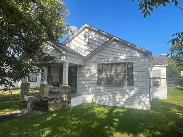 1017 7th St — Rosenberg