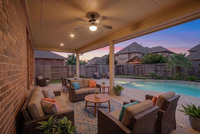 27418 Windcrest Key Ln — Cross Creek Ranch