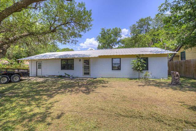 440 Rusch Lane — Thompson Acres
