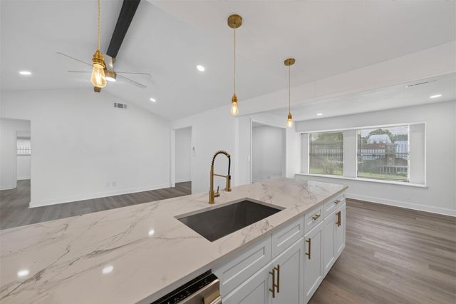 14206 Kittydale Dr — Parkland Estates