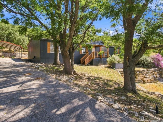 410 DUCK MOUNTAIN LN — EMERALD VALLEY