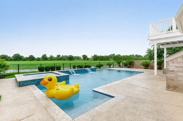 5611 Horseshoe Falls — Sienna Village of Anderson Spring
