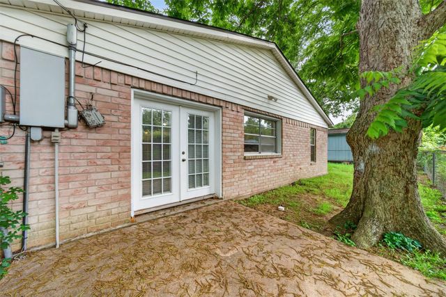 418 Texas St — Tomball