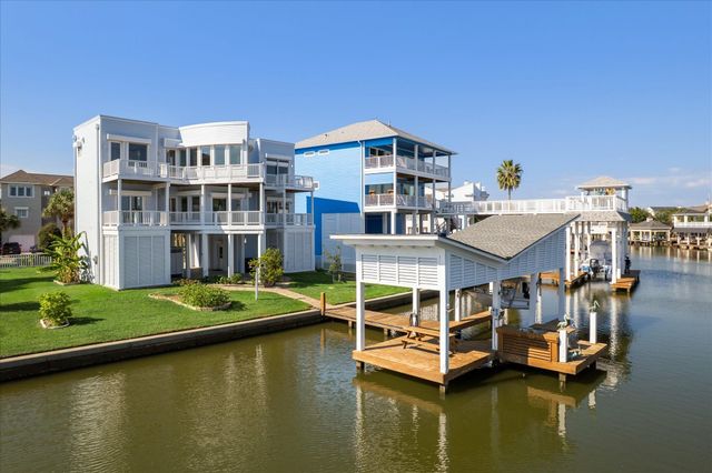 13415 Binnacle Way — Laffites Cove