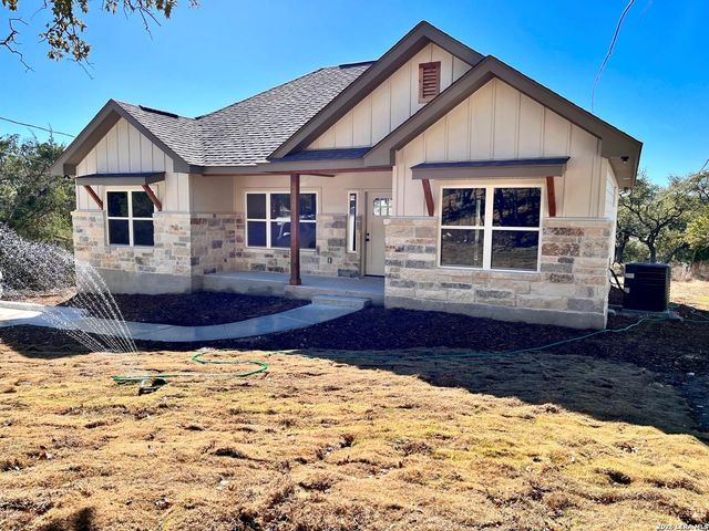 946 Cypress Dr — TAMARACK SHORES