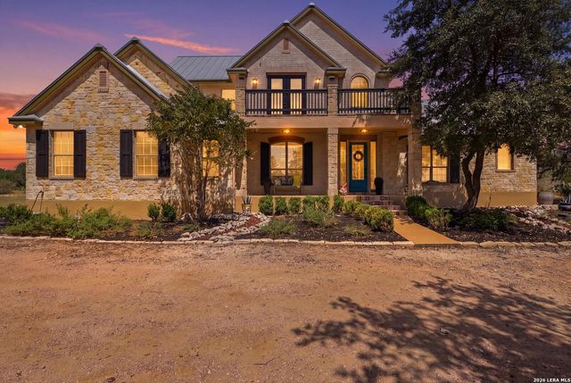 172 RIVER CHASE DR — River Chase