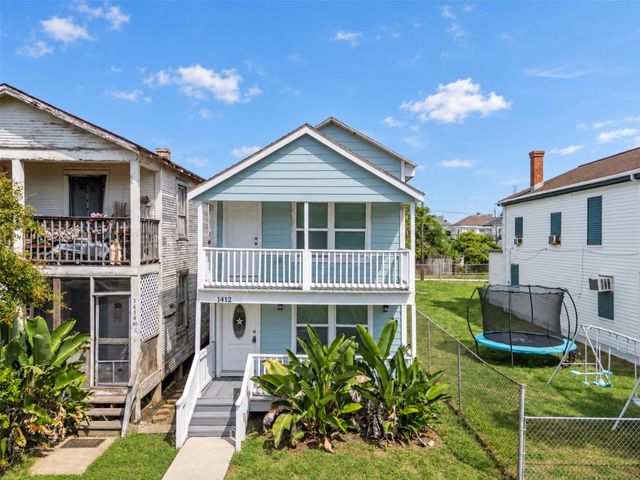 1412 Avenue M 1/2 — Galveston Outlots
