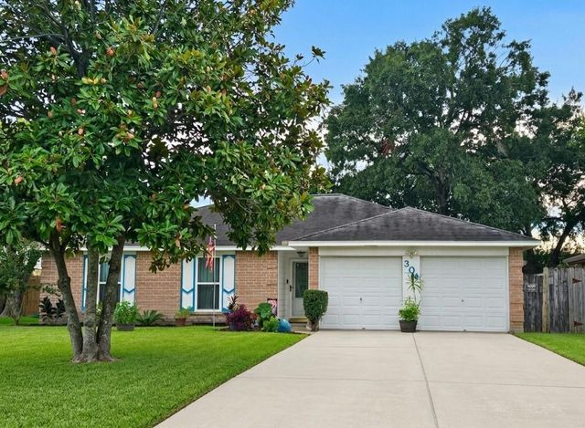 304 Cherry Ct — Fairmont Park East Sec 01