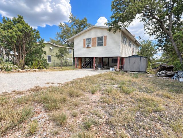 1435 Hillcrest Forest — CANYON LAKE FOREST