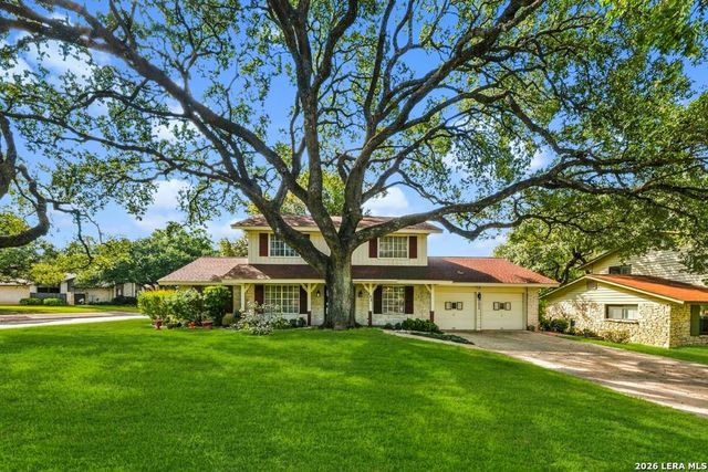 102 Da Gama — Coronado Village