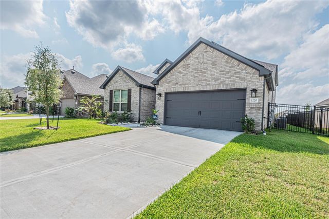 1220 Gable Breeze Dr — Sunterra Sec 12 Amd