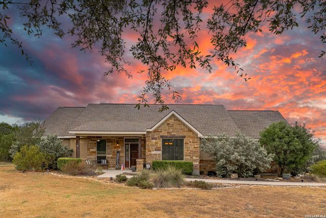 1126 Ensenada Dr — ENSENADA SHORES AT CANYON LAKE