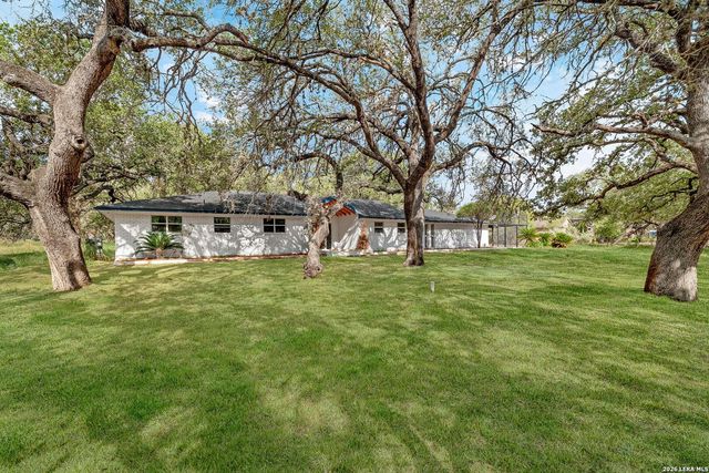 109 Live Oak Dr — OAK FOREST
