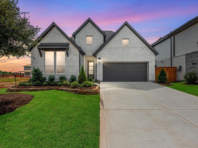 32139 Sky Branch Dr — Pecan Ridge