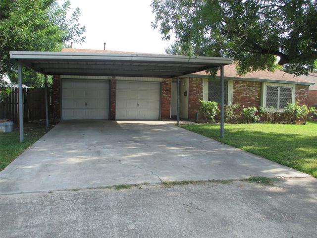 500 Harold Ln — Glen Arbor Sec 04