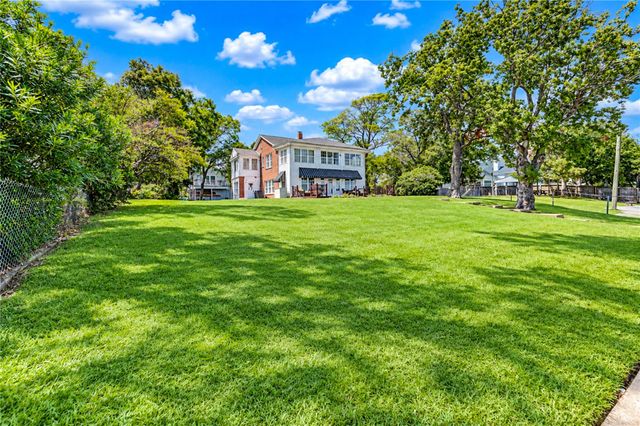 3111 Fondren St — Bayside Terrace Add