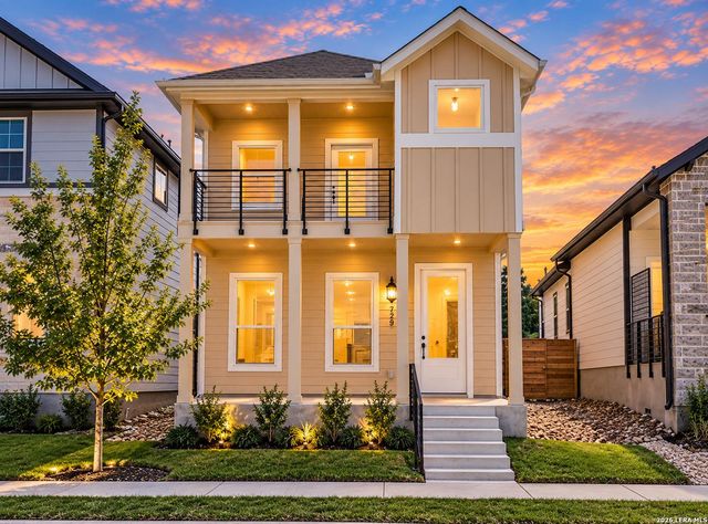 729 N ACADEMY AVE — Town Creek