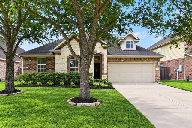 2203 Summit Pass Ln — Magnolia Creek Sec 10 2008