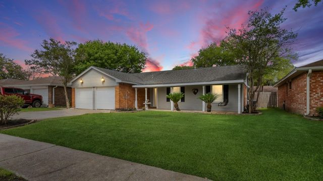10111 Stonemont Rd — Fairmont Park West Sec 02